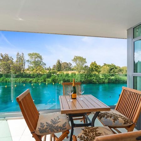 Two Views Taupo Apartment Bagian luar foto
