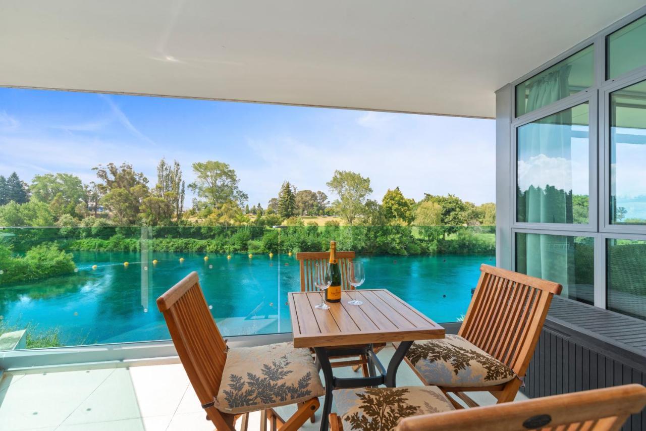 Two Views Taupo Apartment Bagian luar foto