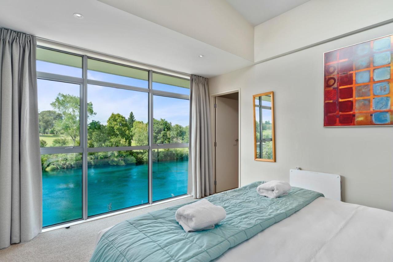 Two Views Taupo Apartment Bagian luar foto