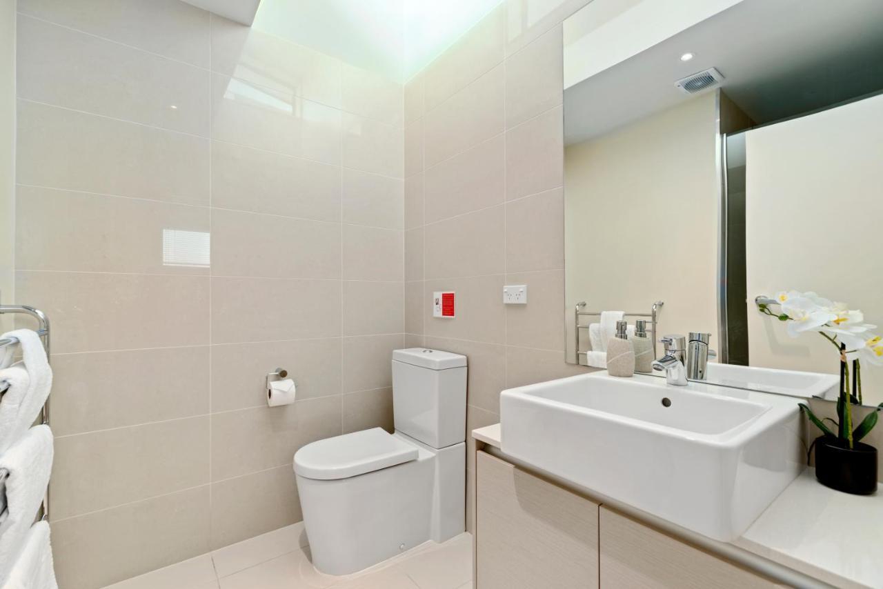 Two Views Taupo Apartment Bagian luar foto